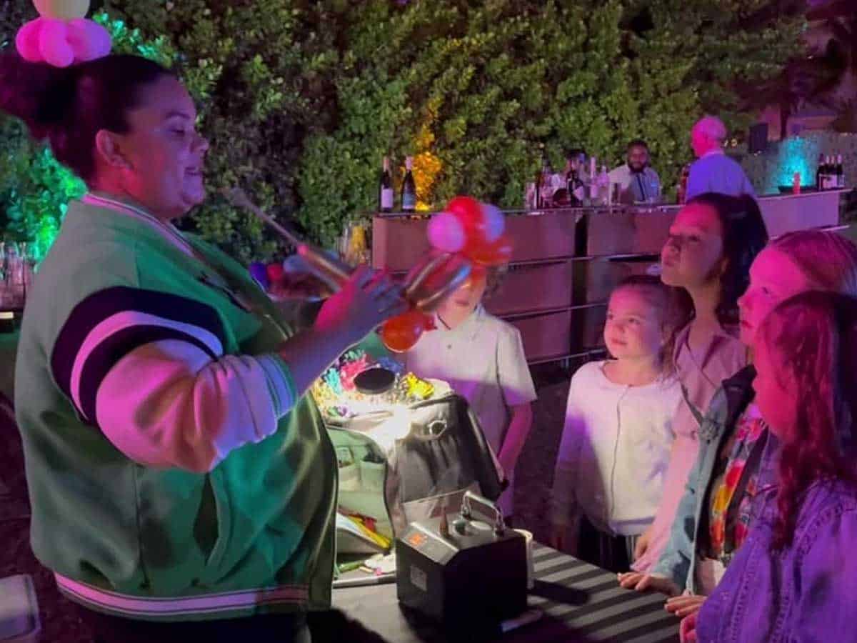 Balloon artist bahamas event the falcons entertainment