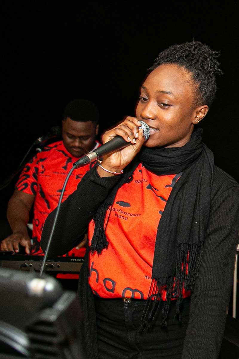 Live singer karaoke bahamas event the falcons entertainment