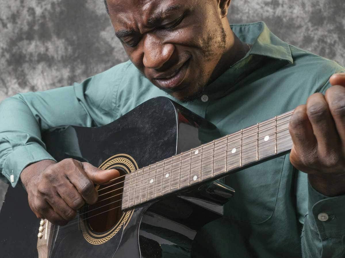 Music soloist acoustic guitarist bahamas the falcons entertainment